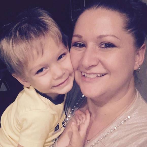 Meet your Posher, Robyn - Picture 1 of 1